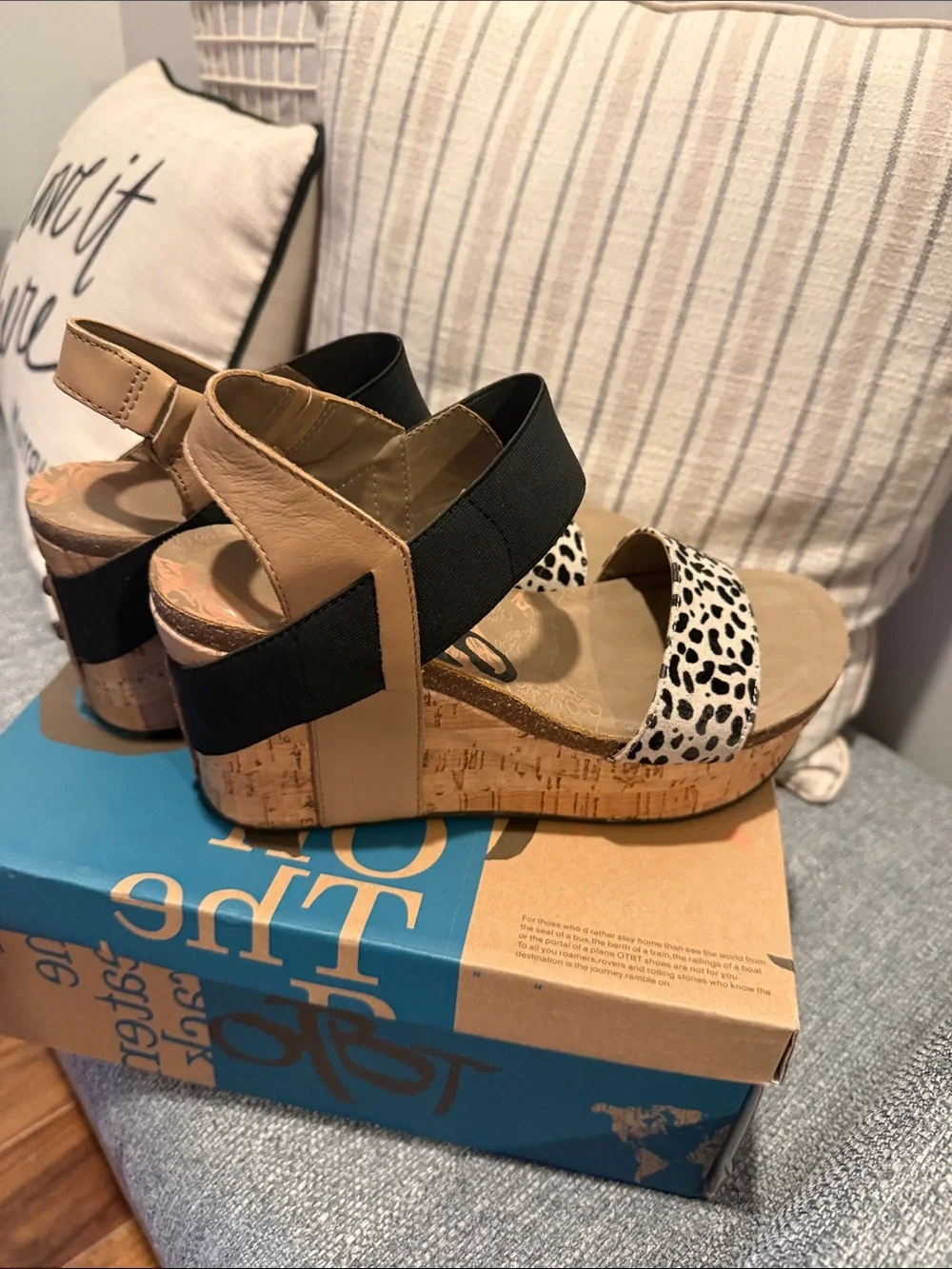 OTBT, bushnell dessert, Wedge Sandals - Black & White Animal Strap, sz 7.5, EUC